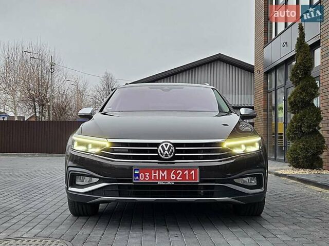 Коричневый Фольксваген Пассат Альтрак, объемом двигателя 2 л и пробегом 184 тыс. км за 29950 $, фото 13 на Automoto.ua