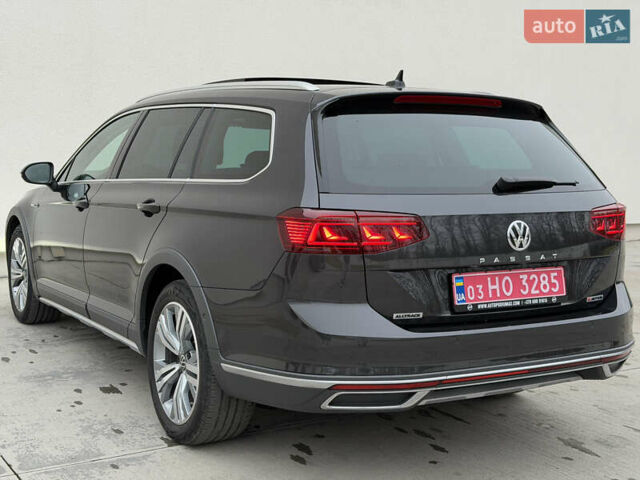 Коричневий Фольксваген Пассат Альтрак, об'ємом двигуна 2 л та пробігом 169 тис. км за 28499 $, фото 4 на Automoto.ua