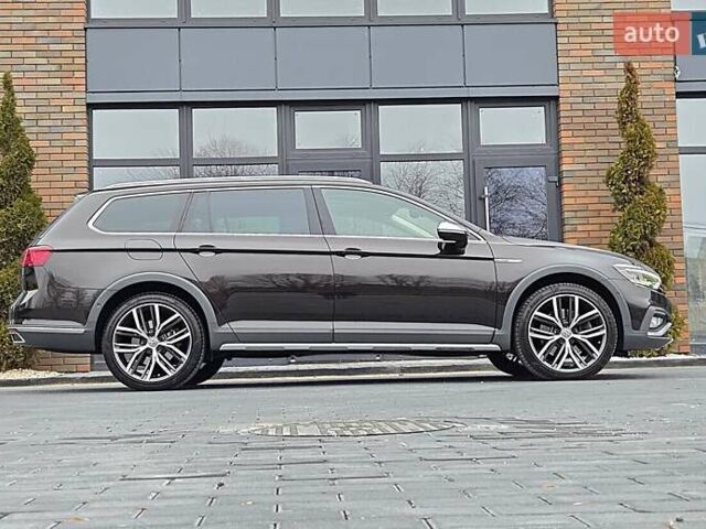 Коричневый Фольксваген Пассат Альтрак, объемом двигателя 2 л и пробегом 184 тыс. км за 29950 $, фото 11 на Automoto.ua