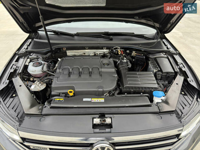 Коричневий Фольксваген Пассат Альтрак, об'ємом двигуна 2 л та пробігом 169 тис. км за 28499 $, фото 55 на Automoto.ua