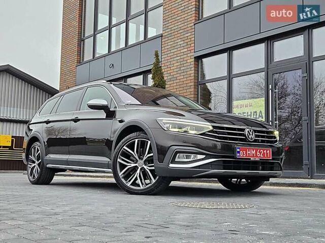 Коричневый Фольксваген Пассат Альтрак, объемом двигателя 2 л и пробегом 184 тыс. км за 29950 $, фото 128 на Automoto.ua