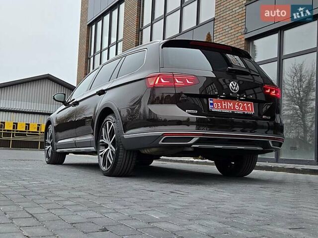 Коричневый Фольксваген Пассат Альтрак, объемом двигателя 2 л и пробегом 184 тыс. км за 29950 $, фото 157 на Automoto.ua