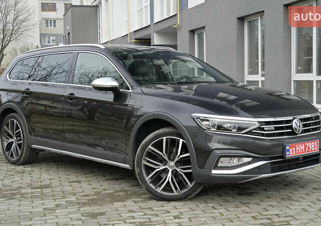 Коричневый Фольксваген Пассат Альтрак, объемом двигателя 2 л и пробегом 186 тыс. км за 28990 $, фото 3 на Automoto.ua