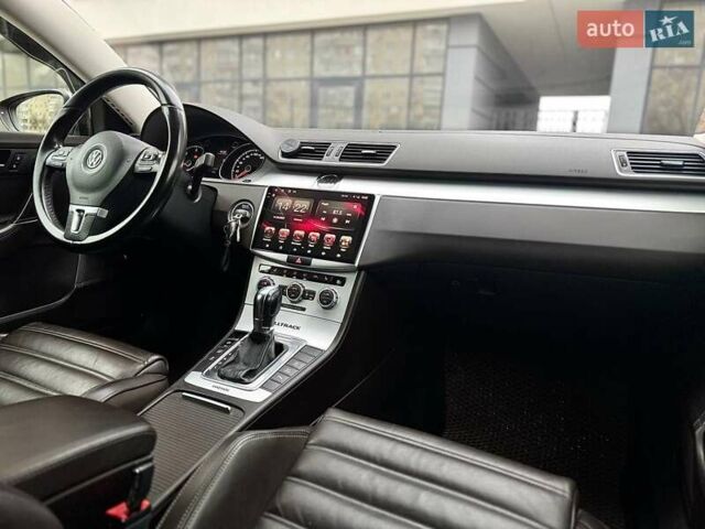 Червоний Фольксваген Пассат Альтрак, об'ємом двигуна 2 л та пробігом 345 тис. км за 15700 $, фото 24 на Automoto.ua