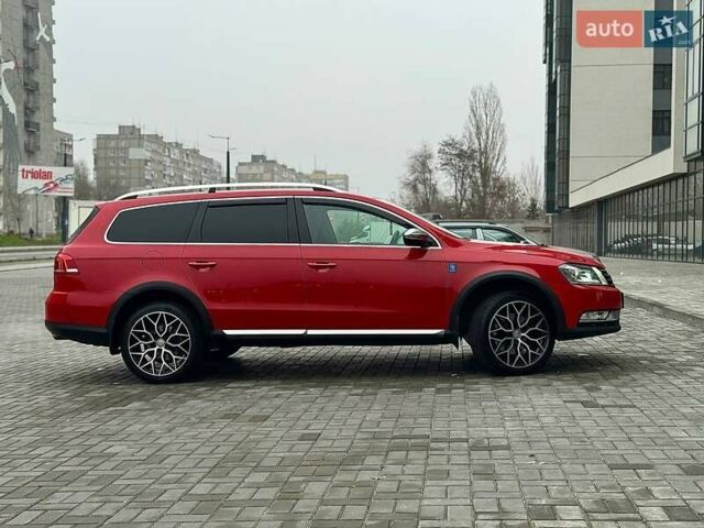 Червоний Фольксваген Пассат Альтрак, об'ємом двигуна 2 л та пробігом 345 тис. км за 15700 $, фото 11 на Automoto.ua