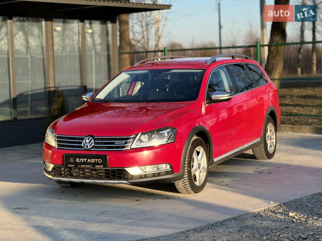 Красный Фольксваген Пассат Альтрак, объемом двигателя 1.97 л и пробегом 221 тыс. км за 11800 $, фото 1 на Automoto.ua