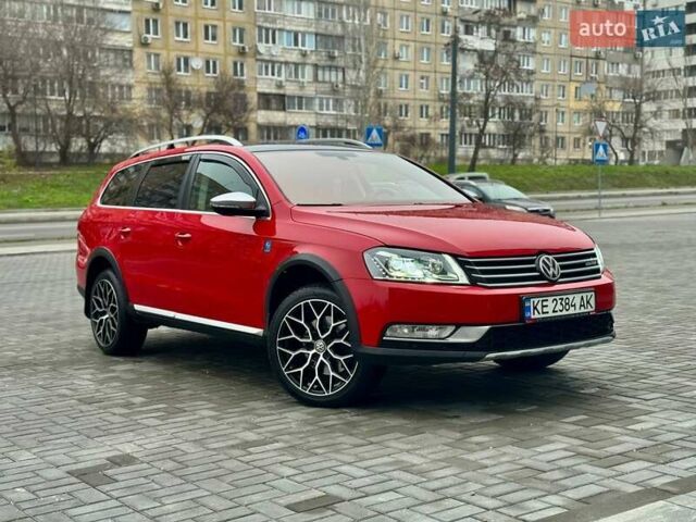 Червоний Фольксваген Пассат Альтрак, об'ємом двигуна 2 л та пробігом 345 тис. км за 15700 $, фото 5 на Automoto.ua