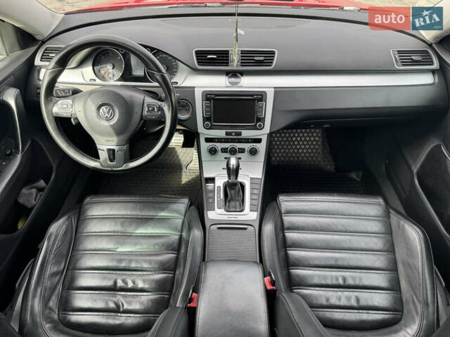 Красный Фольксваген Пассат Альтрак, объемом двигателя 1.97 л и пробегом 289 тыс. км за 11900 $, фото 8 на Automoto.ua