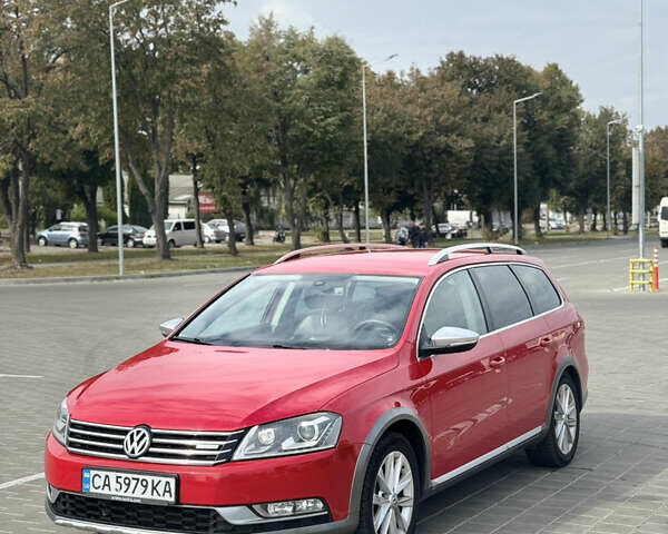 Красный Фольксваген Пассат Альтрак, объемом двигателя 1.97 л и пробегом 289 тыс. км за 11900 $, фото 1 на Automoto.ua