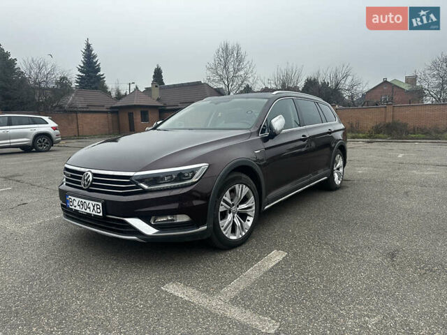 Червоний Фольксваген Пассат Альтрак, об'ємом двигуна 2 л та пробігом 227 тис. км за 19700 $, фото 3 на Automoto.ua