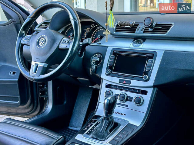 Фольксваген Пассат Альтрак, объемом двигателя 2 л и пробегом 260 тыс. км за 12350 $, фото 10 на Automoto.ua