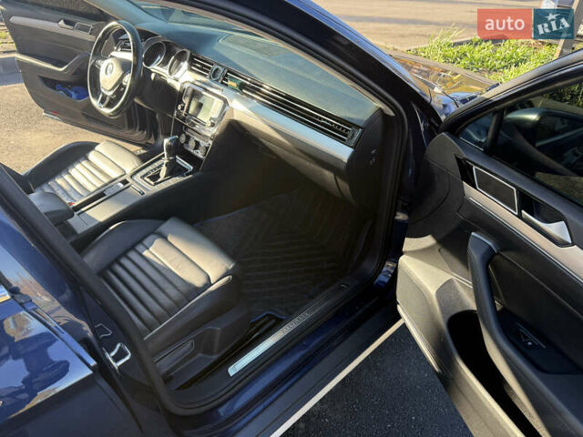 Фольксваген Пассат Альтрак, объемом двигателя 2 л и пробегом 285 тыс. км за 17500 $, фото 11 на Automoto.ua