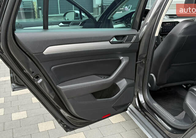 Фольксваген Пассат Альтрак, объемом двигателя 1.97 л и пробегом 270 тыс. км за 18600 $, фото 12 на Automoto.ua