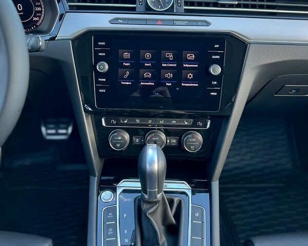 Фольксваген Пассат Альтрак, объемом двигателя 2 л и пробегом 243 тыс. км за 18800 $, фото 29 на Automoto.ua