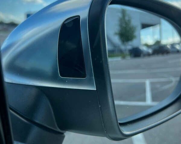 Фольксваген Пассат Альтрак, объемом двигателя 2 л и пробегом 243 тыс. км за 18800 $, фото 10 на Automoto.ua