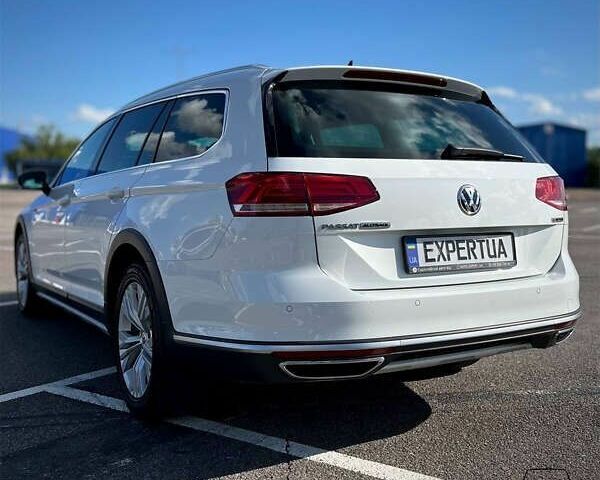 Фольксваген Пассат Альтрак, объемом двигателя 2 л и пробегом 243 тыс. км за 18800 $, фото 4 на Automoto.ua