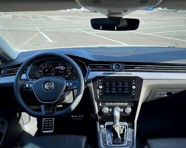 Фольксваген Пассат Альтрак, объемом двигателя 2 л и пробегом 243 тыс. км за 18800 $, фото 22 на Automoto.ua