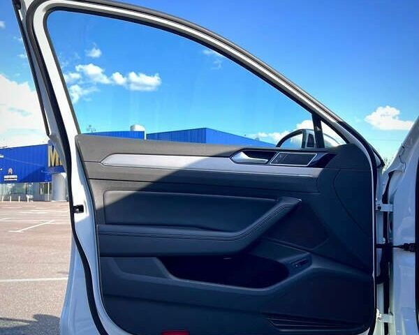 Фольксваген Пассат Альтрак, объемом двигателя 2 л и пробегом 243 тыс. км за 18800 $, фото 18 на Automoto.ua