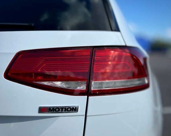 Фольксваген Пассат Альтрак, объемом двигателя 2 л и пробегом 243 тыс. км за 18800 $, фото 12 на Automoto.ua