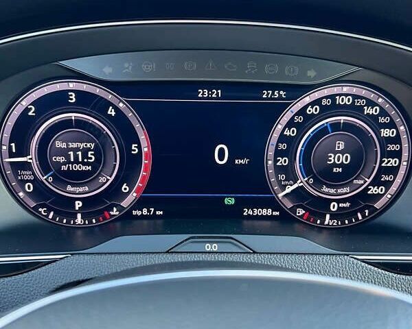 Фольксваген Пассат Альтрак, объемом двигателя 2 л и пробегом 243 тыс. км за 18800 $, фото 24 на Automoto.ua