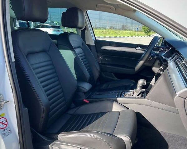 Фольксваген Пассат Альтрак, объемом двигателя 2 л и пробегом 243 тыс. км за 18800 $, фото 21 на Automoto.ua