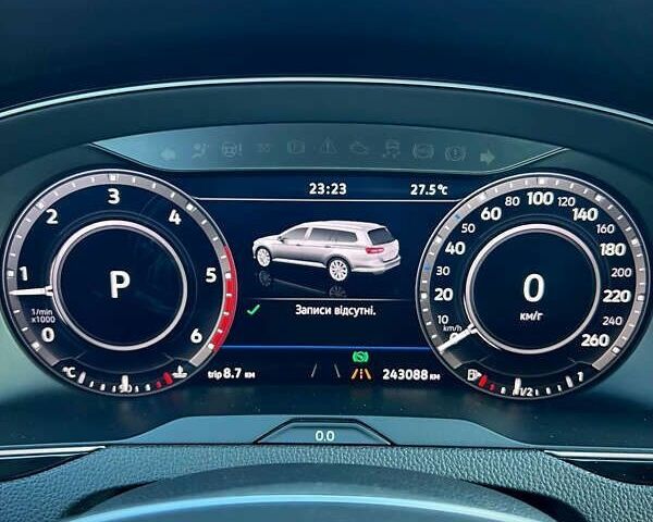 Фольксваген Пассат Альтрак, объемом двигателя 2 л и пробегом 243 тыс. км за 18800 $, фото 28 на Automoto.ua