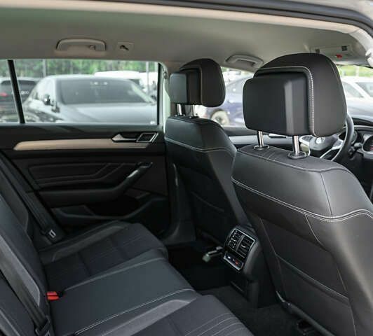 Фольксваген Пассат Альтрак, объемом двигателя 2 л и пробегом 168 тыс. км за 25900 $, фото 25 на Automoto.ua