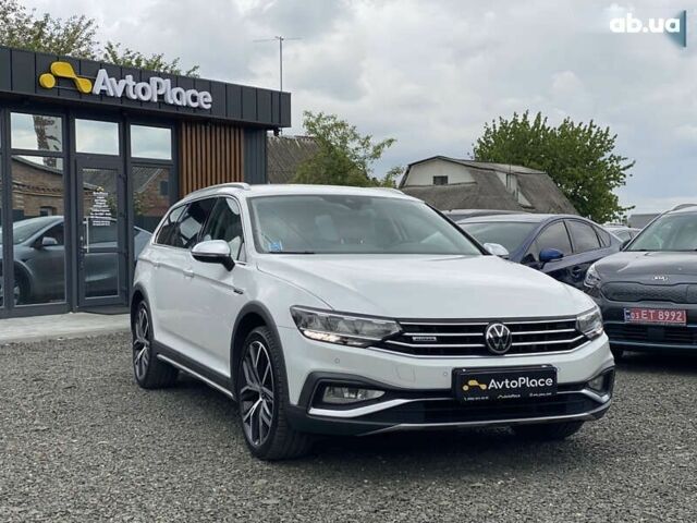 Фольксваген Пассат Альтрак, объемом двигателя 2 л и пробегом 241 тыс. км за 24999 $, фото 4 на Automoto.ua