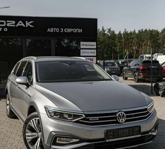 Фольксваген Пассат Альтрак, объемом двигателя 2 л и пробегом 168 тыс. км за 25900 $, фото 1 на Automoto.ua