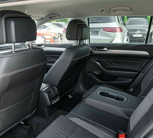 Фольксваген Пассат Альтрак, объемом двигателя 2 л и пробегом 168 тыс. км за 25900 $, фото 19 на Automoto.ua