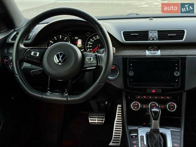 Сірий Фольксваген Пассат Альтрак, об'ємом двигуна 1.98 л та пробігом 215 тис. км за 12000 $, фото 7 на Automoto.ua