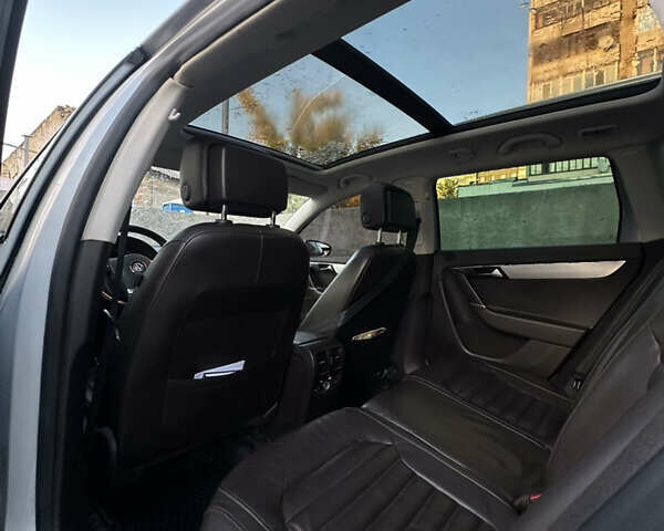 Серый Фольксваген Пассат Альтрак, объемом двигателя 2 л и пробегом 297 тыс. км за 12000 $, фото 12 на Automoto.ua