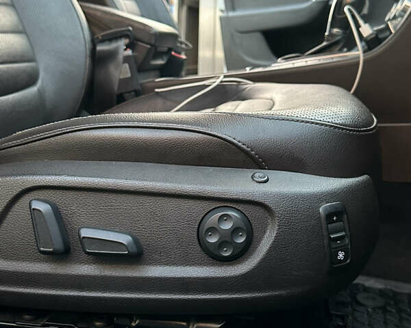 Серый Фольксваген Пассат Альтрак, объемом двигателя 2 л и пробегом 297 тыс. км за 12000 $, фото 10 на Automoto.ua