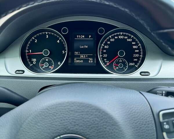 Сірий Фольксваген Пассат Альтрак, об'ємом двигуна 2 л та пробігом 220 тис. км за 12400 $, фото 18 на Automoto.ua