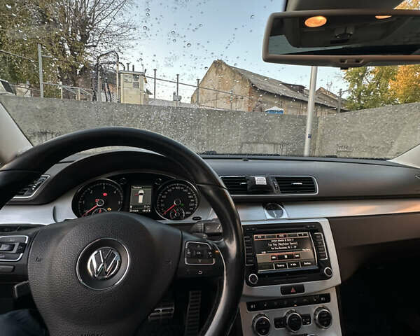 Серый Фольксваген Пассат Альтрак, объемом двигателя 2 л и пробегом 297 тыс. км за 12000 $, фото 8 на Automoto.ua