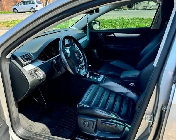 Сірий Фольксваген Пассат Альтрак, об'ємом двигуна 2 л та пробігом 220 тис. км за 12400 $, фото 12 на Automoto.ua