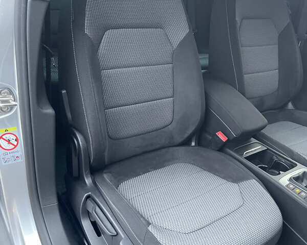 Серый Фольксваген Пассат Альтрак, объемом двигателя 2 л и пробегом 207 тыс. км за 14500 $, фото 20 на Automoto.ua