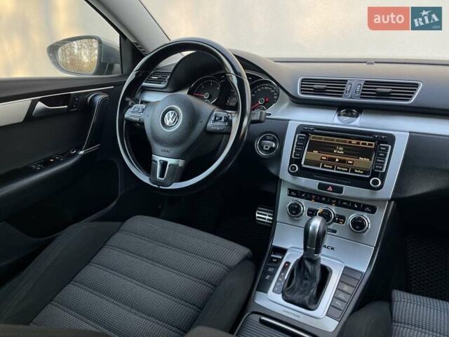 Серый Фольксваген Пассат Альтрак, объемом двигателя 2 л и пробегом 251 тыс. км за 11900 $, фото 32 на Automoto.ua