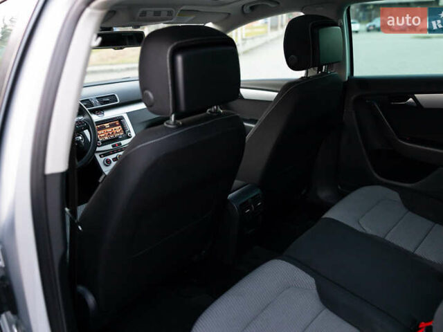 Серый Фольксваген Пассат Альтрак, объемом двигателя 2 л и пробегом 259 тыс. км за 13800 $, фото 79 на Automoto.ua