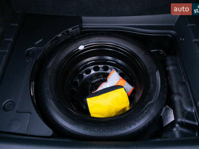 Серый Фольксваген Пассат Альтрак, объемом двигателя 2 л и пробегом 259 тыс. км за 13800 $, фото 89 на Automoto.ua