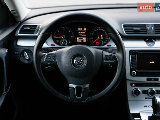 Серый Фольксваген Пассат Альтрак, объемом двигателя 2 л и пробегом 259 тыс. км за 13800 $, фото 30 на Automoto.ua