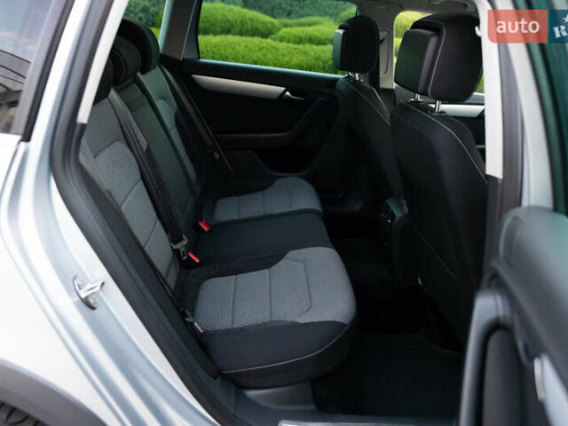 Серый Фольксваген Пассат Альтрак, объемом двигателя 2 л и пробегом 259 тыс. км за 13800 $, фото 67 на Automoto.ua