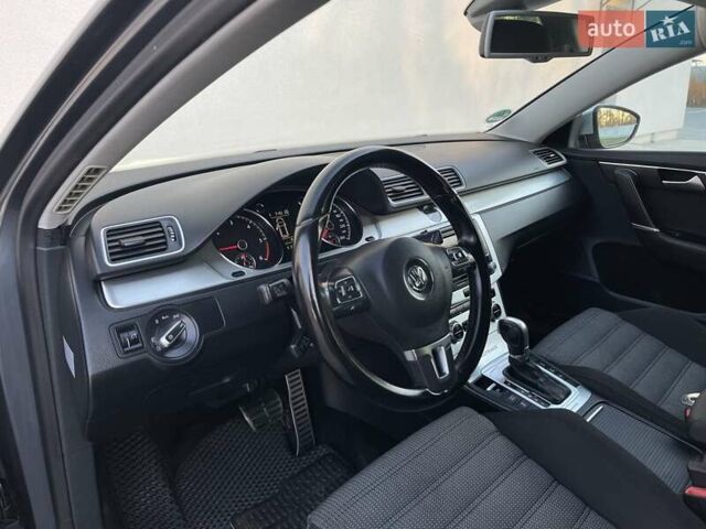 Сірий Фольксваген Пассат Альтрак, об'ємом двигуна 2 л та пробігом 241 тис. км за 11990 $, фото 23 на Automoto.ua