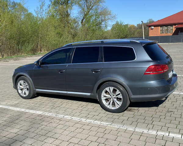 Серый Фольксваген Пассат Альтрак, объемом двигателя 2 л и пробегом 265 тыс. км за 13500 $, фото 1 на Automoto.ua