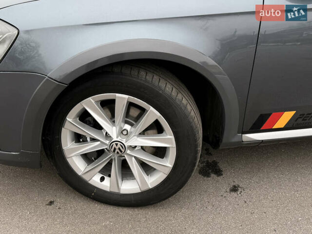 Серый Фольксваген Пассат Альтрак, объемом двигателя 2 л и пробегом 185 тыс. км за 12699 $, фото 42 на Automoto.ua