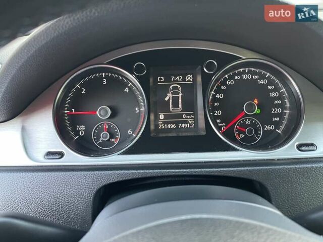 Серый Фольксваген Пассат Альтрак, объемом двигателя 2 л и пробегом 251 тыс. км за 11900 $, фото 36 на Automoto.ua