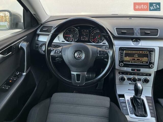 Сірий Фольксваген Пассат Альтрак, об'ємом двигуна 2 л та пробігом 241 тис. км за 11990 $, фото 41 на Automoto.ua