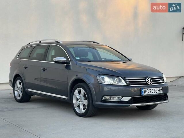 Сірий Фольксваген Пассат Альтрак, об'ємом двигуна 2 л та пробігом 241 тис. км за 11990 $, фото 3 на Automoto.ua