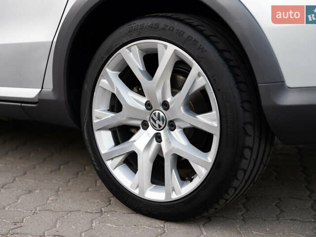 Серый Фольксваген Пассат Альтрак, объемом двигателя 2 л и пробегом 259 тыс. км за 13800 $, фото 97 на Automoto.ua