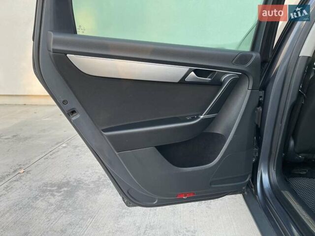 Сірий Фольксваген Пассат Альтрак, об'ємом двигуна 2 л та пробігом 241 тис. км за 11990 $, фото 32 на Automoto.ua